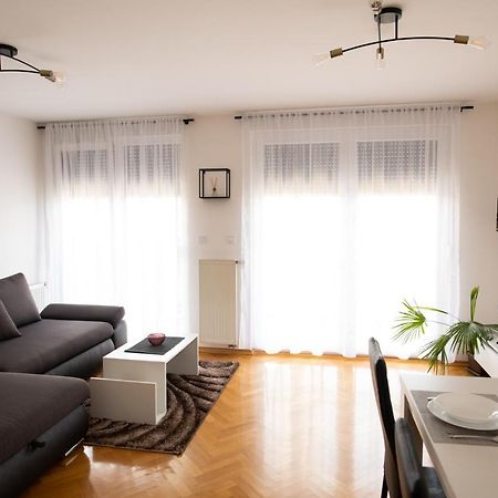 Apartman Martes Apartment Slavonski Brod Exterior photo